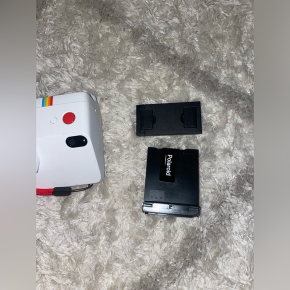 Polaroid camera - Picture 2 of 5